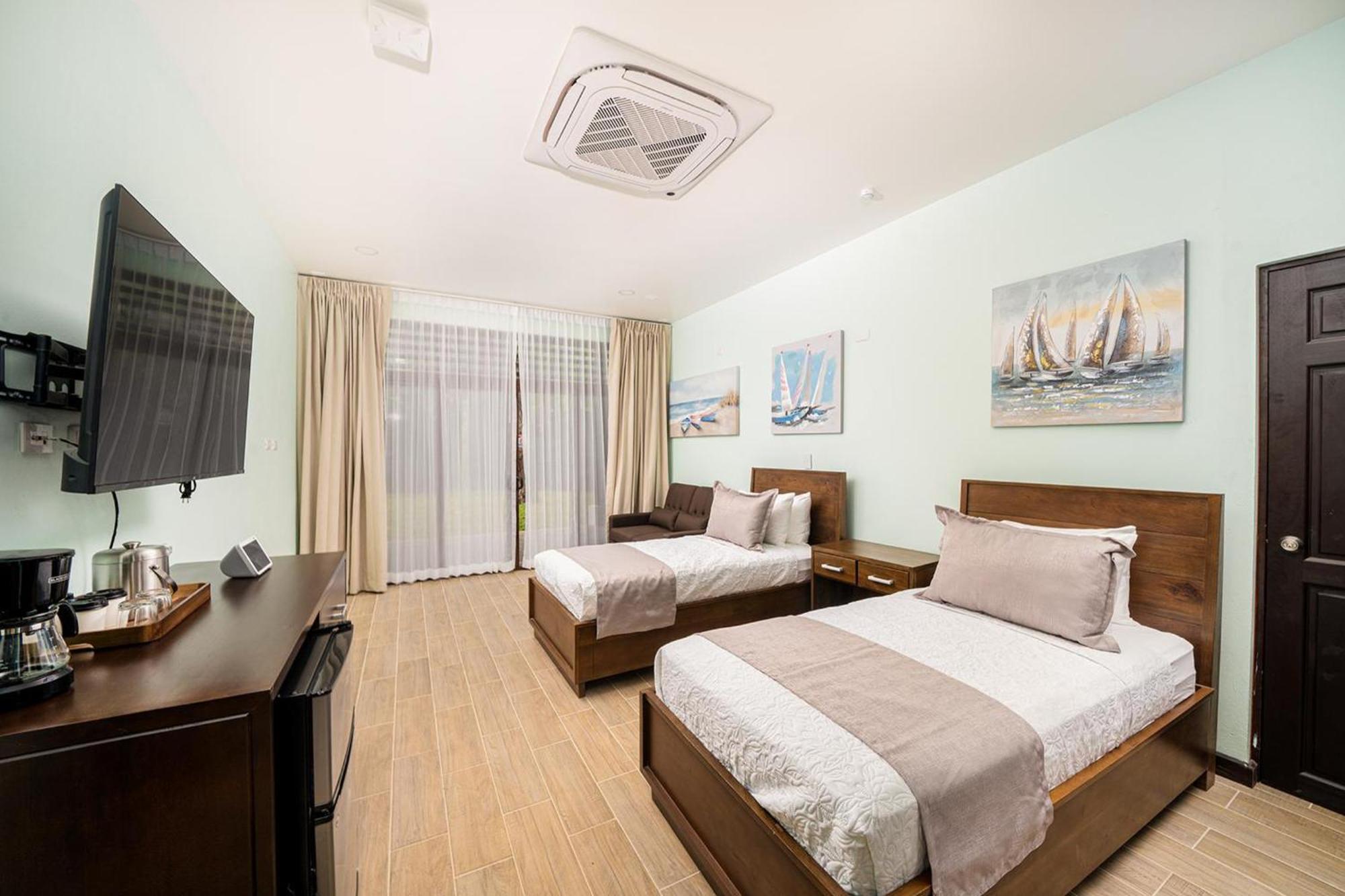 Bungalows Beachfront Hotel Пунта-Ува Екстер'єр фото